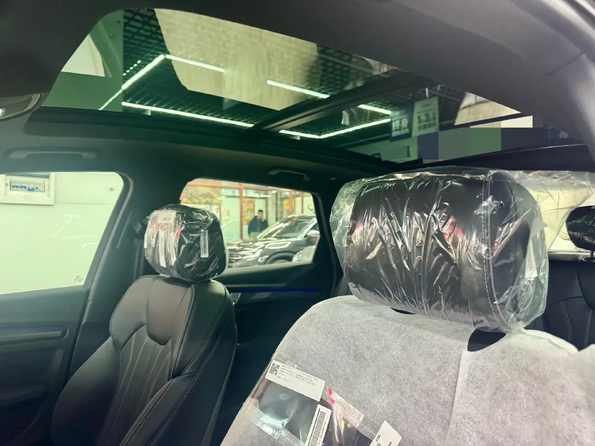 2026 Audi Q5L 2.0T 190HP L4 7DCT,autocango,china used car exporter,china ev exporter,chinese used car exporter,chinese used ev exporter