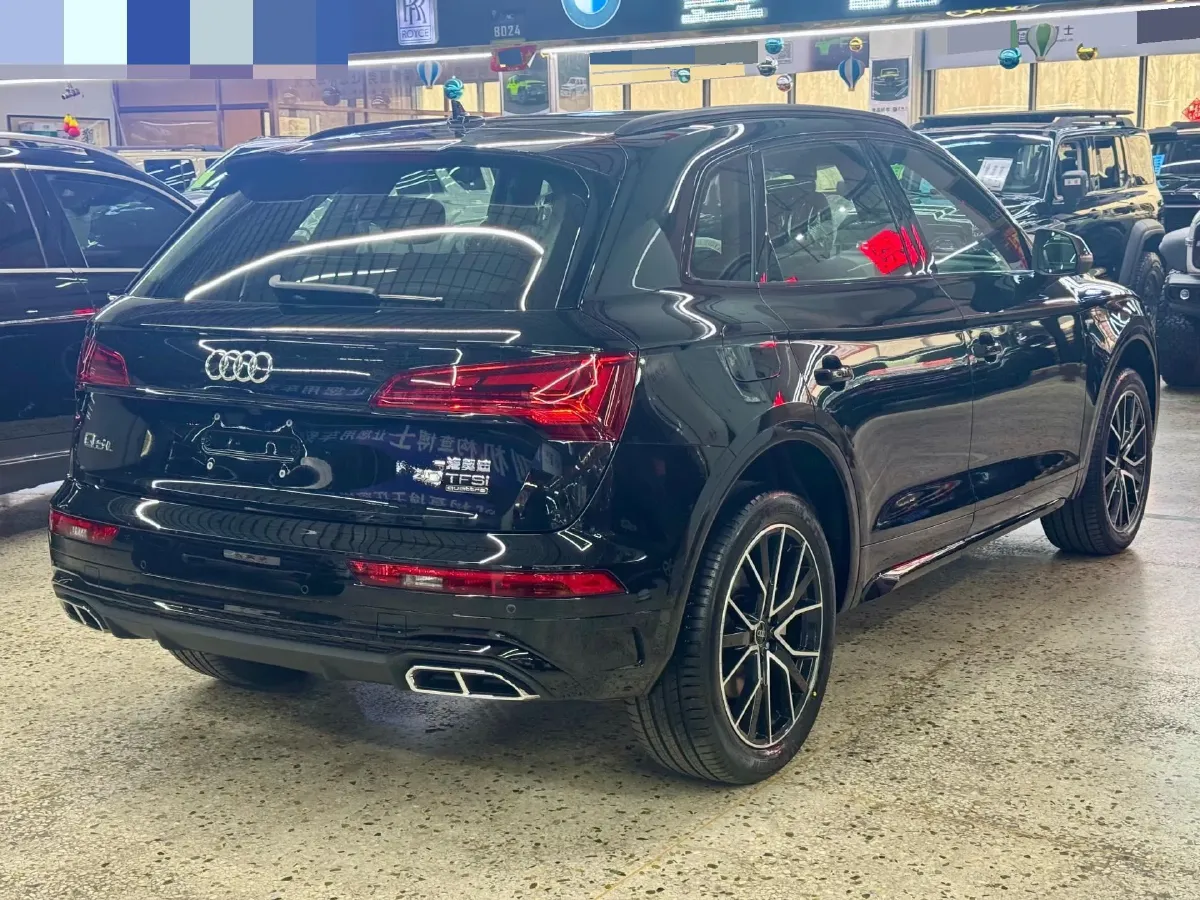 2026 Audi Q5L 2.0T 190HP L4 7DCT,autocango,china used car exporter,china ev exporter,chinese used car exporter,chinese used ev exporter