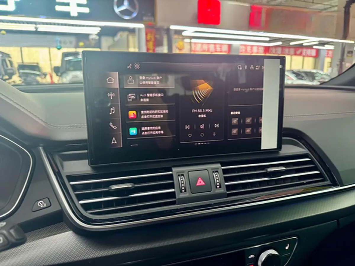 2026 Audi Q5L 2.0T 190HP L4 7DCT,autocango,china used car exporter,china ev exporter,chinese used car exporter,chinese used ev exporter