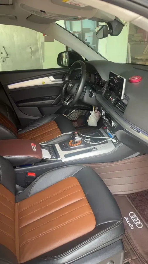 2020 Audi Q5L 2.0T 190HP L4 7DCT,autocango,china used car exporter,china ev exporter,chinese used car exporter,chinese used ev exporter