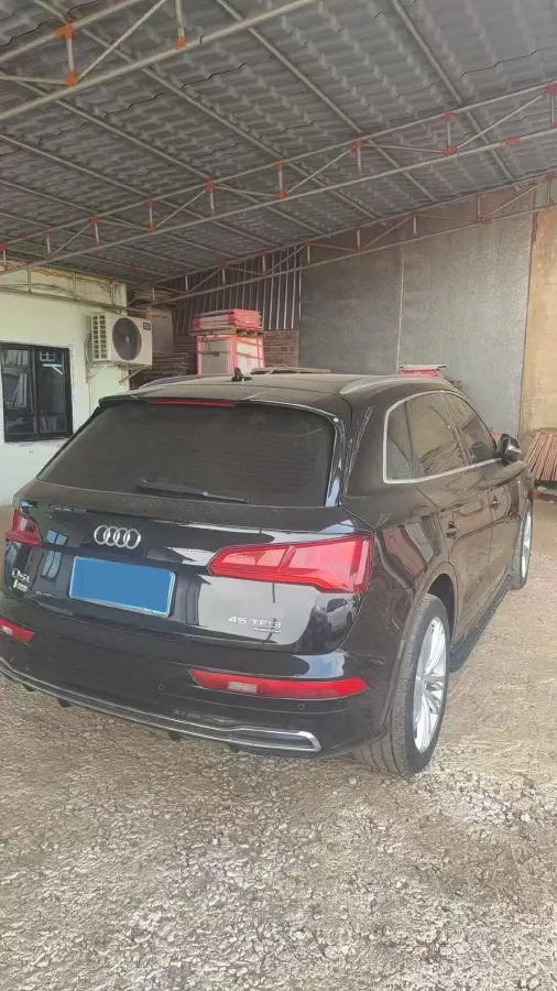 2020 Audi Q5L 2.0T 190HP L4 7DCT,autocango,china used car exporter,china ev exporter,chinese used car exporter,chinese used ev exporter