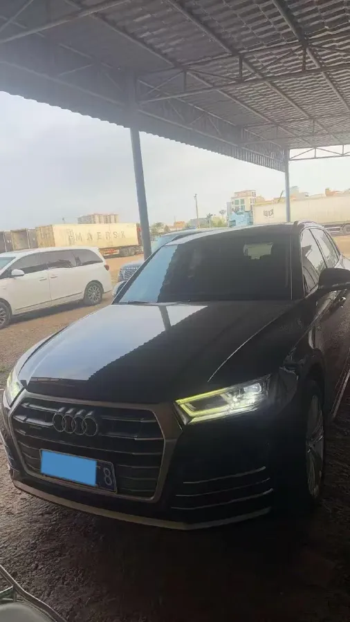 2020 Audi Q5L 2.0T 190HP L4 7DCT,autocango,china used car exporter,china ev exporter,chinese used car exporter,chinese used ev exporter