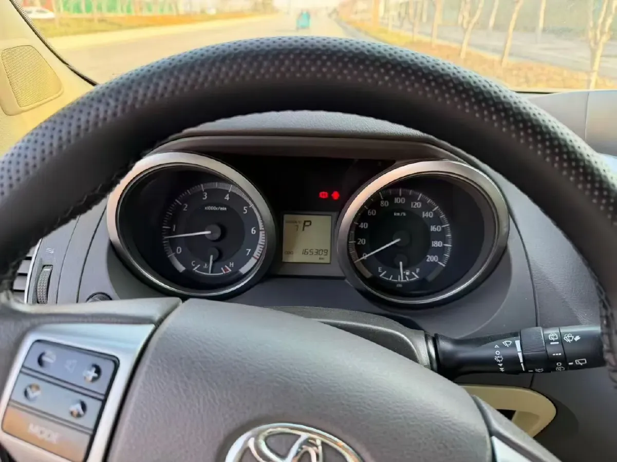 2016 Toyota Land Cruiser Prado 2.7L 163HP L4 6AT,autocango,china used car exporter,china ev exporter,chinese used car exporter,chinese used ev exporter