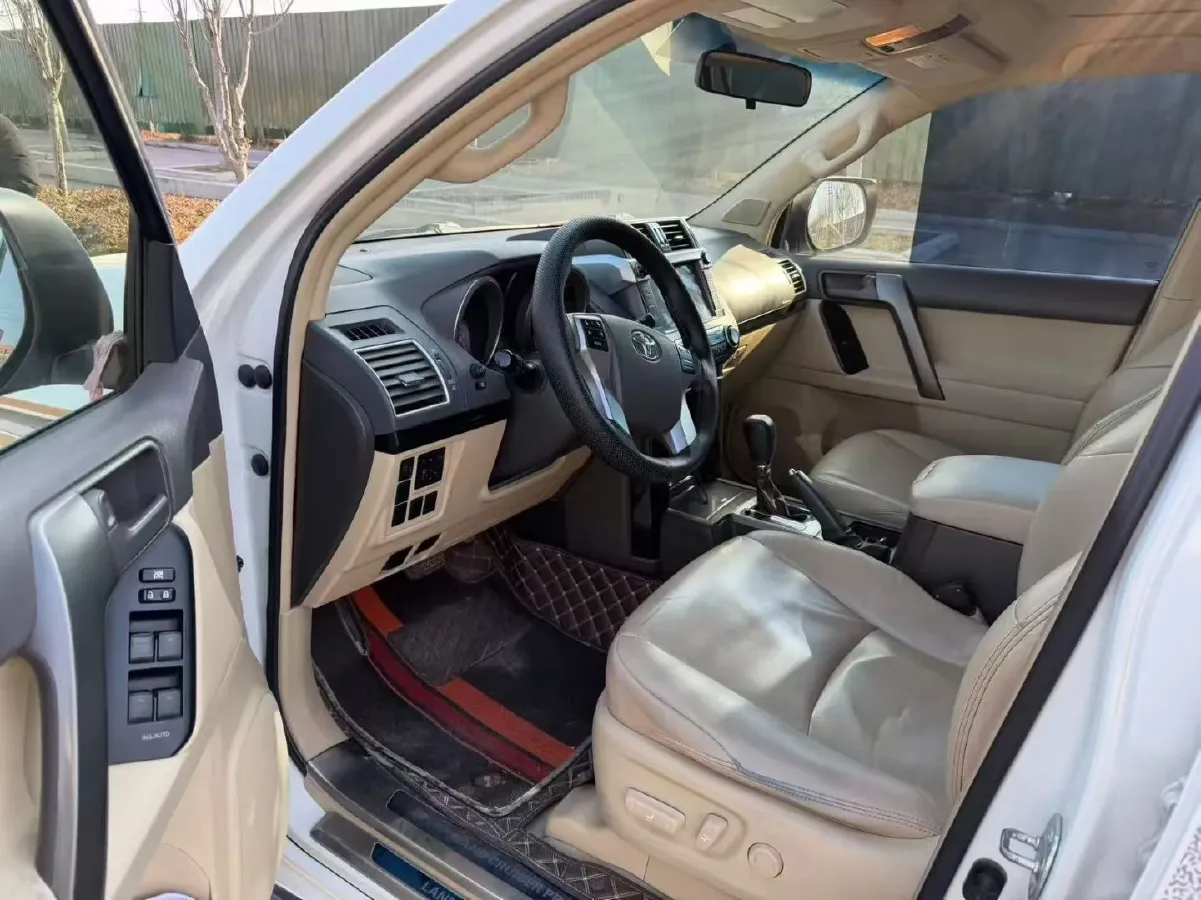 2016 Toyota Land Cruiser Prado 2.7L 163HP L4 6AT,autocango,china used car exporter,china ev exporter,chinese used car exporter,chinese used ev exporter