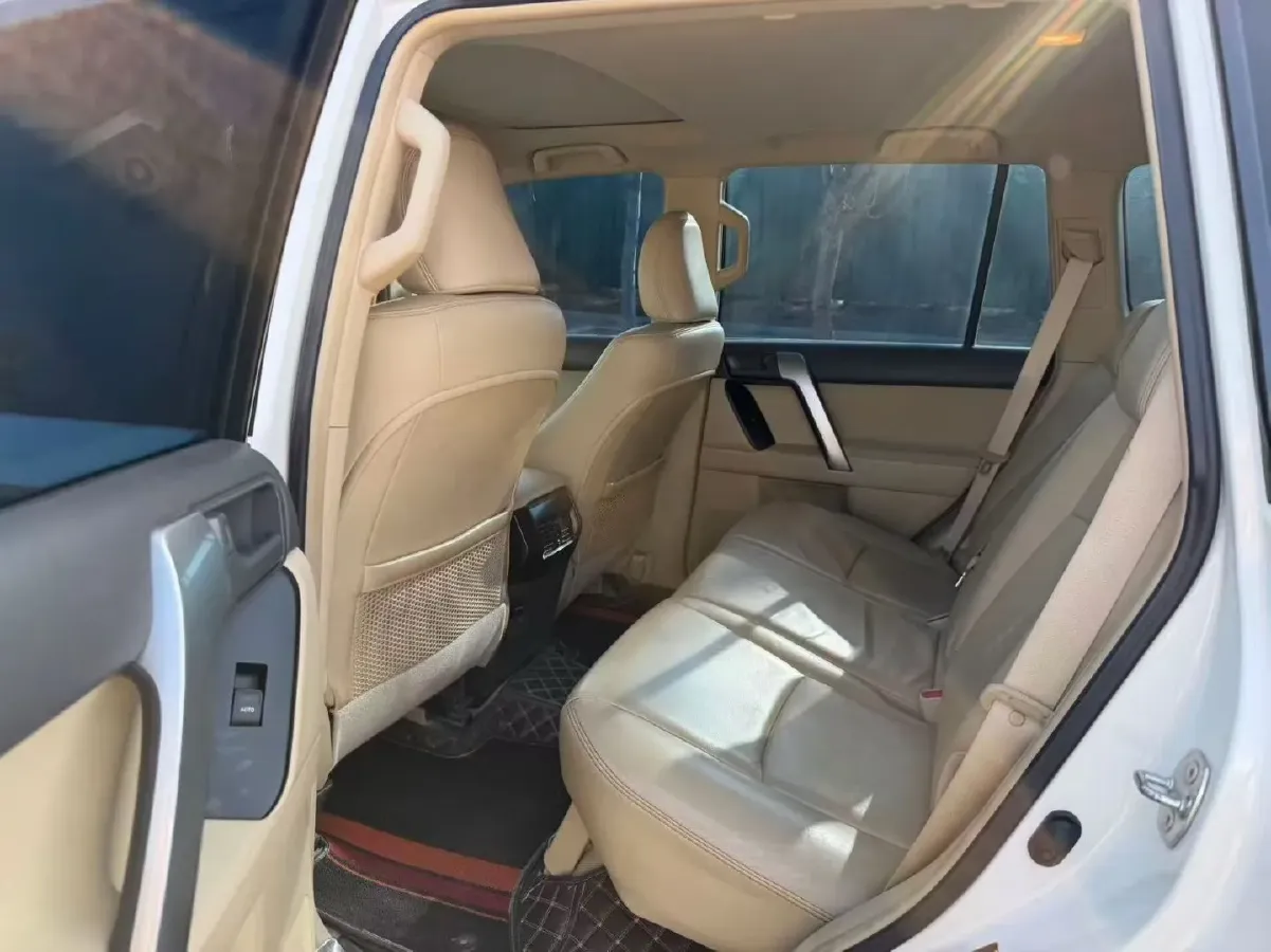 2016 Toyota Land Cruiser Prado 2.7L 163HP L4 6AT,autocango,china used car exporter,china ev exporter,chinese used car exporter,chinese used ev exporter
