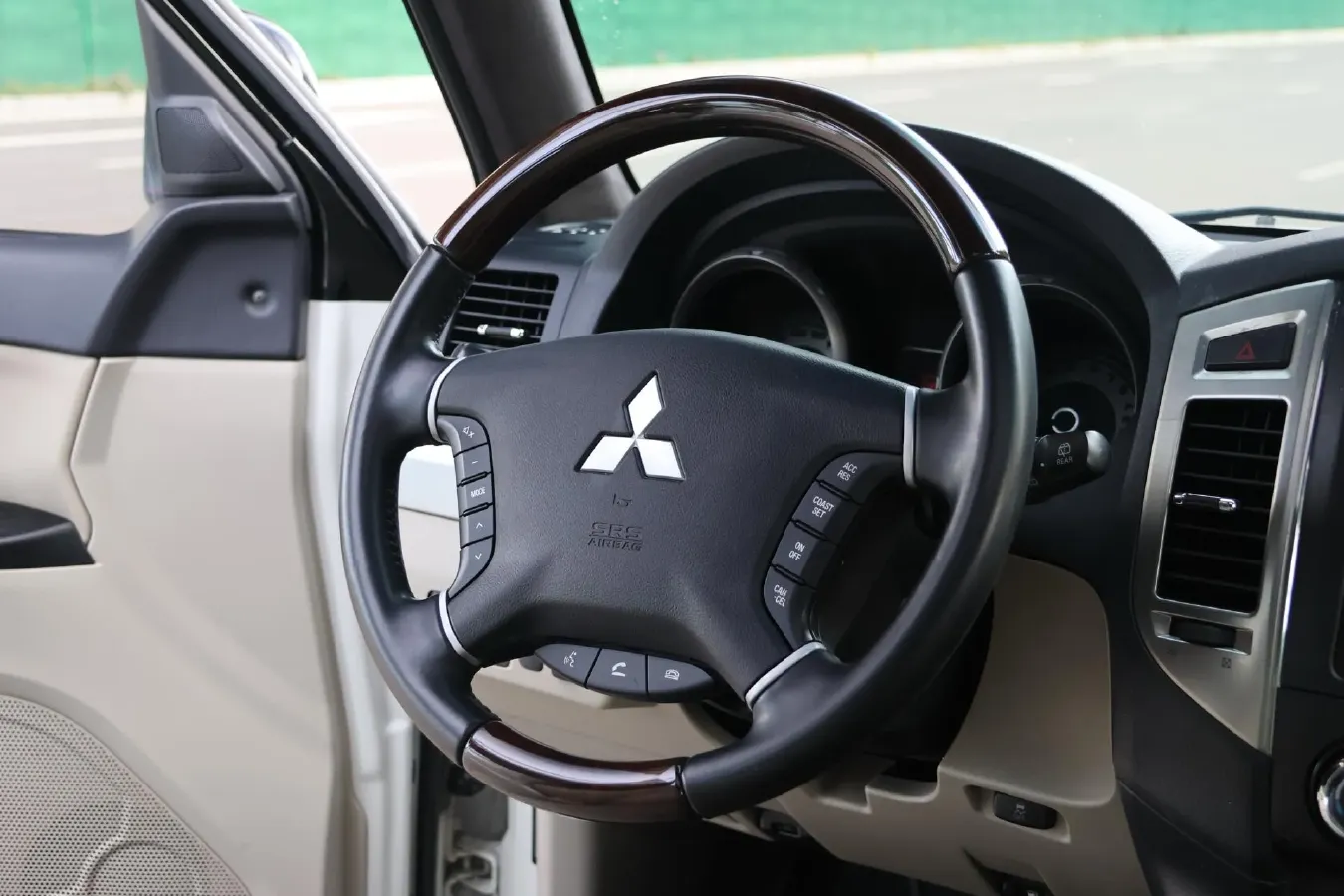 2017 Mercedes-Benz C Class 2.0T 245HP L4 7AT,autocango,china used car exporter,china ev exporter,chinese used car exporter,chinese used ev exporter