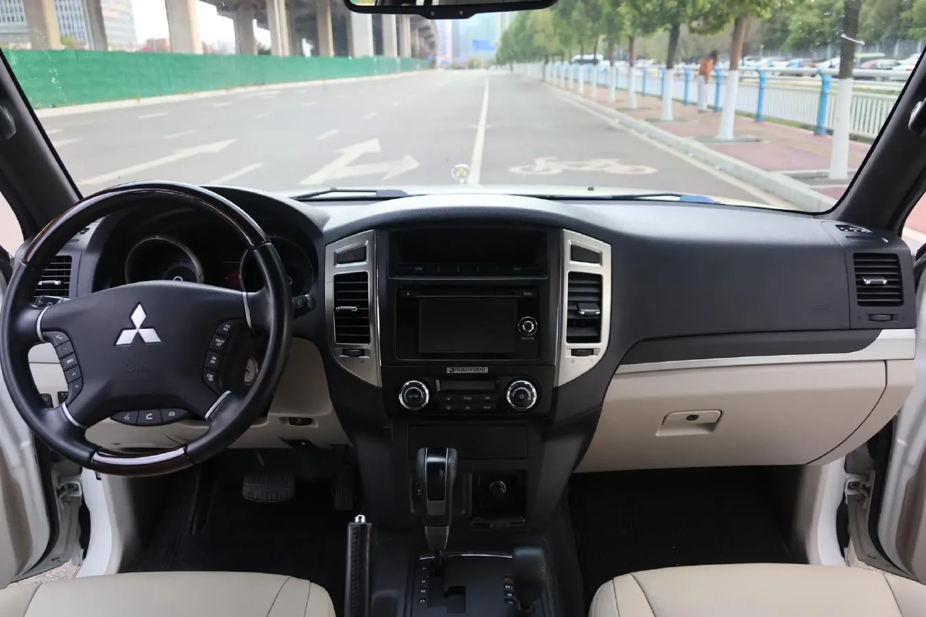 2017 Mercedes-Benz C Class 2.0T 245HP L4 7AT,autocango,china used car exporter,china ev exporter,chinese used car exporter,chinese used ev exporter