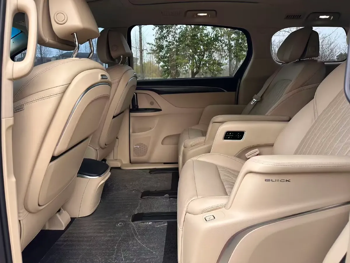 2022 Buick GL8 2.0T 237HP L4 9AT,autocango,china used car exporter,china ev exporter,chinese used car exporter,chinese used ev exporter