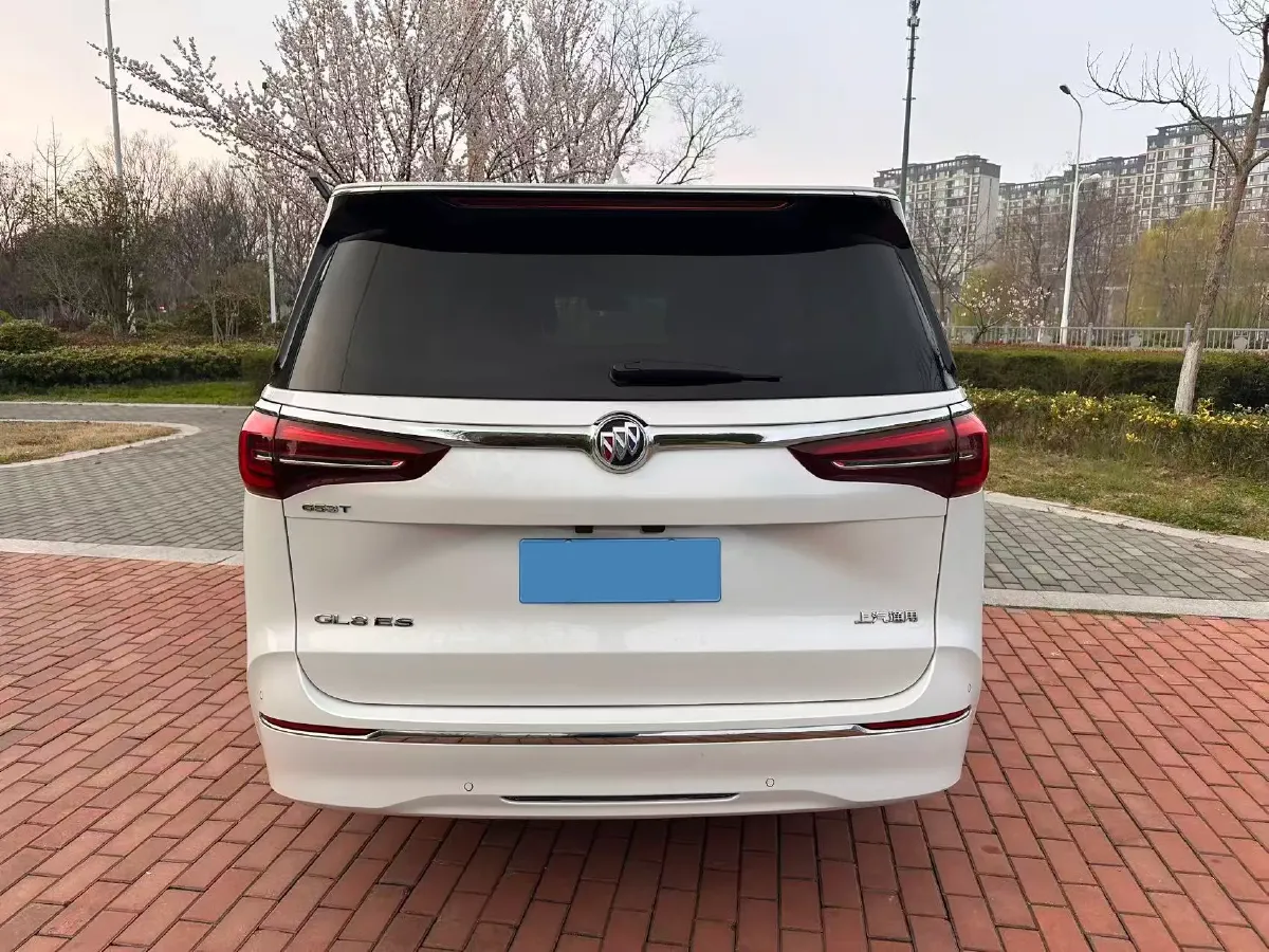 2022 Buick GL8 2.0T 237HP L4 9AT,autocango,china used car exporter,china ev exporter,chinese used car exporter,chinese used ev exporter