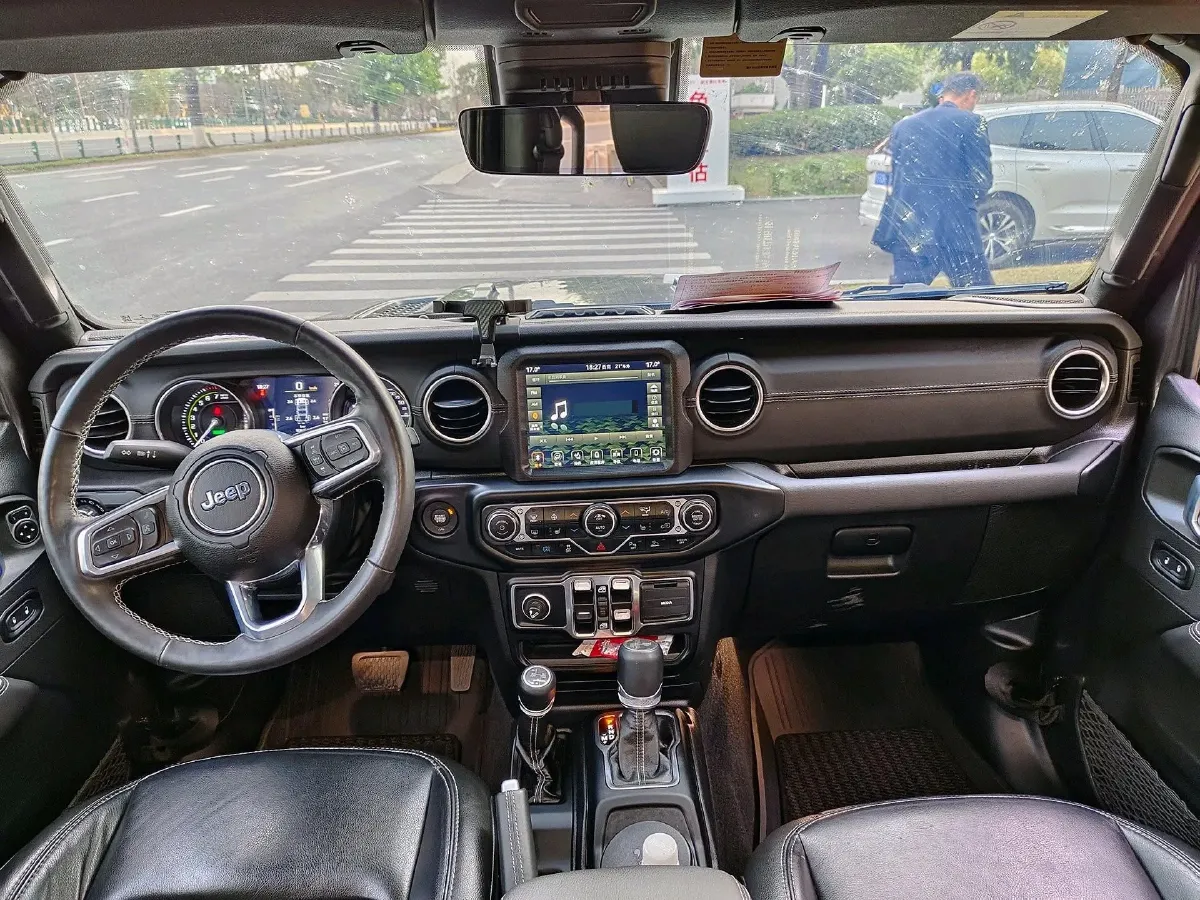 2021 Jeep Wrangler 2.0T 266HP L4 8AT PHEV 17KWH,autocango,china used car exporter,china ev exporter,chinese used car exporter,chinese used ev exporter