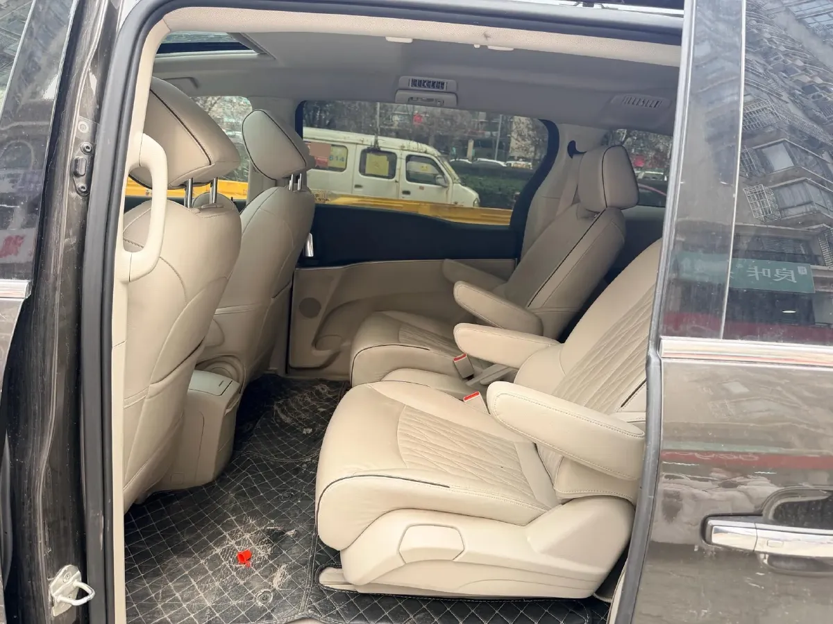 2021 Buick GL8 2.0T 237HP L4 9AT,autocango,china used car exporter,china ev exporter,chinese used car exporter,chinese used ev exporter