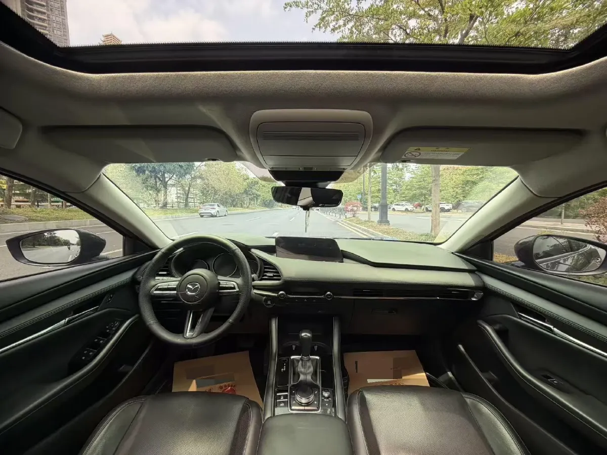 2020 Mazda 3 Axela 2.0L 158HP L4 6AT,autocango,china used car exporter,china ev exporter,chinese used car exporter,chinese used ev exporter