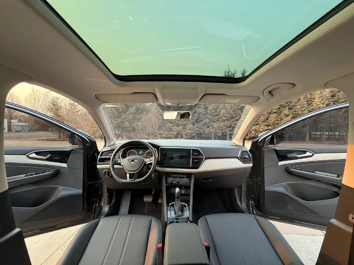 2023 Jetta VS7 1.4T 150HP L4 6AT,autocango,china used car exporter,china ev exporter,chinese used car exporter,chinese used ev exporter