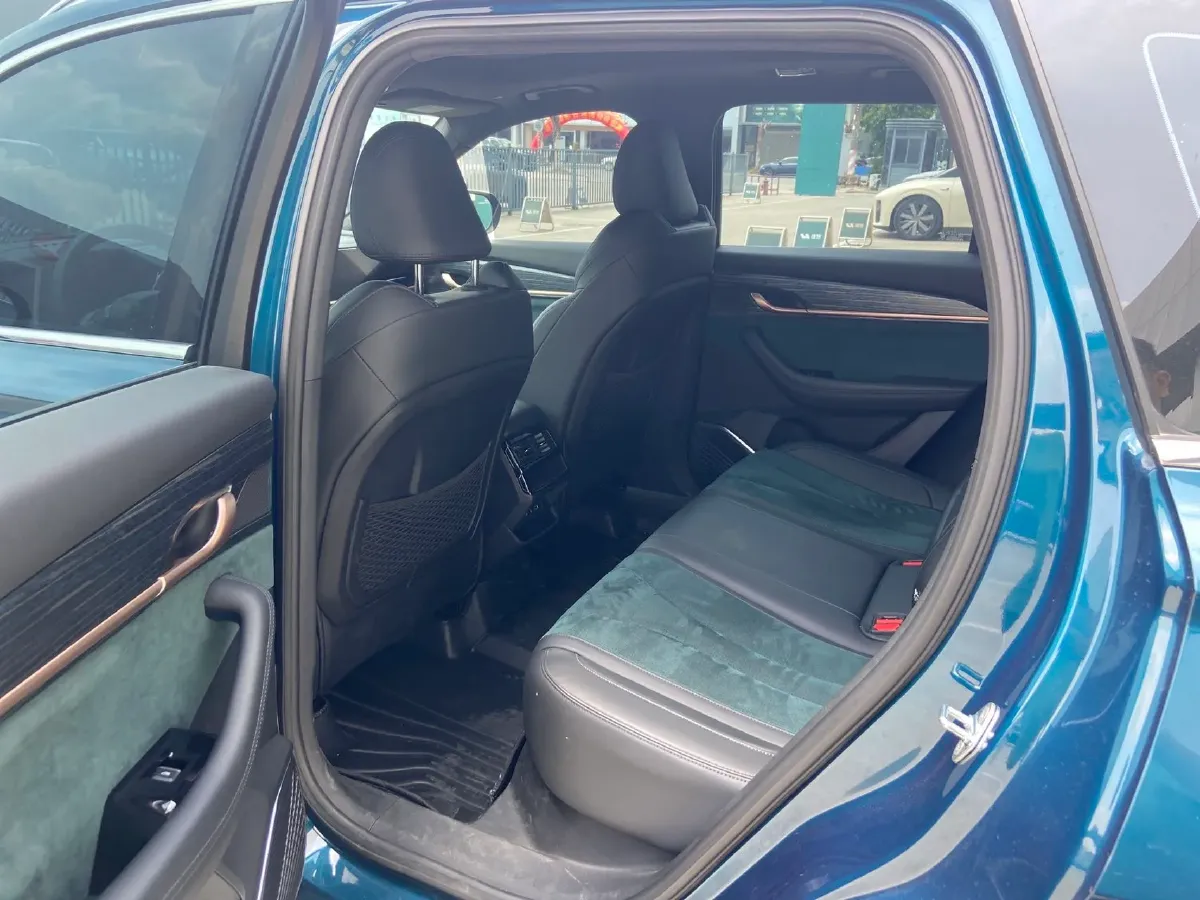 2021 Geely Monjaro 2.0T 218HP L4 7DCT,autocango,china used car exporter,china ev exporter,chinese used car exporter,chinese used ev exporter