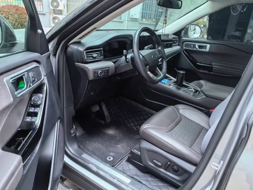 2024 Ford Explorer 2.3T 289HP L4 10AT,autocango,china used car exporter,china ev exporter,chinese used car exporter,chinese used ev exporter