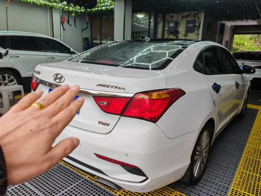 2017 Hyundai Mistra 1.6T 175HP L4 7DCT,autocango,china used car exporter,china ev exporter,chinese used car exporter,chinese used ev exporter