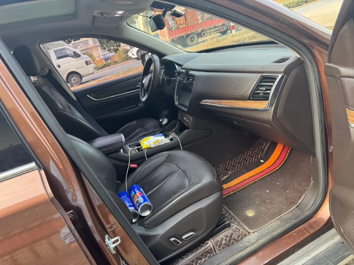 2018 Roewe RX5 2.0T 220HP L4 6DCT,autocango,china used car exporter,china ev exporter,chinese used car exporter,chinese used ev exporter