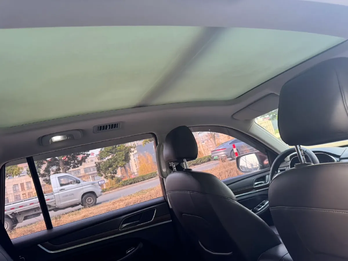 2018 Roewe RX5 2.0T 220HP L4 6DCT,autocango,china used car exporter,china ev exporter,chinese used car exporter,chinese used ev exporter