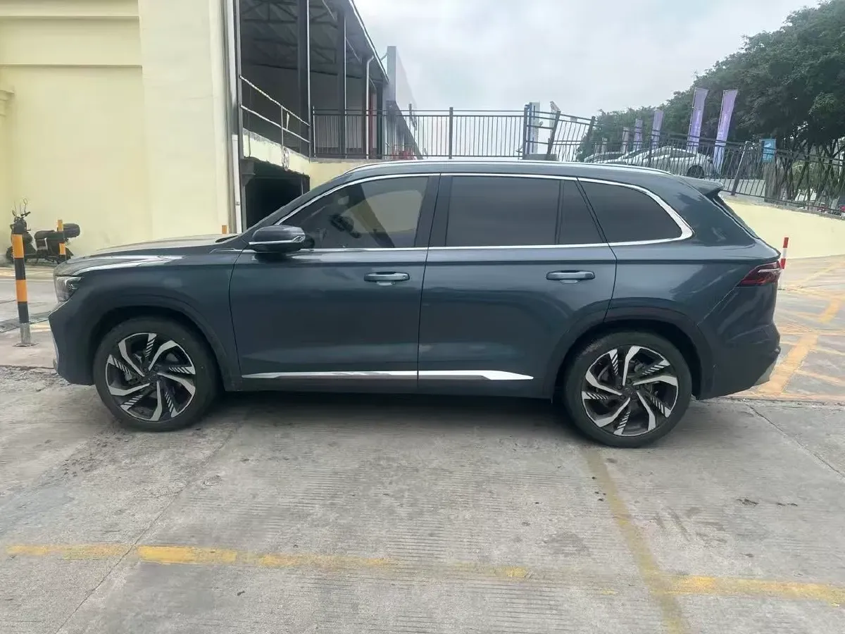 2021 Geely Monjaro 2.0T 218HP L4 7DCT,autocango,china used car exporter,china ev exporter,chinese used car exporter,chinese used ev exporter
