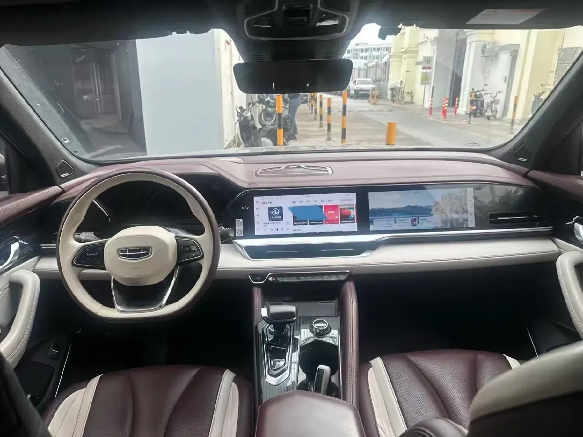 2021 Geely Monjaro 2.0T 218HP L4 7DCT,autocango,china used car exporter,china ev exporter,chinese used car exporter,chinese used ev exporter