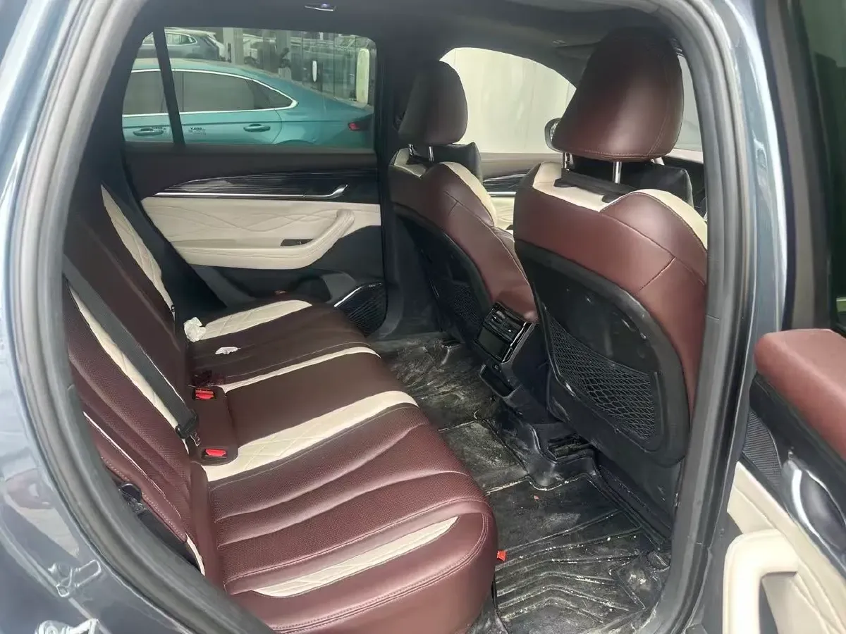 2021 Geely Monjaro 2.0T 218HP L4 7DCT,autocango,china used car exporter,china ev exporter,chinese used car exporter,chinese used ev exporter