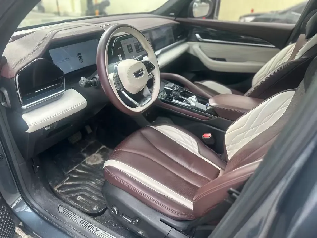 2021 Geely Monjaro 2.0T 218HP L4 7DCT,autocango,china used car exporter,china ev exporter,chinese used car exporter,chinese used ev exporter