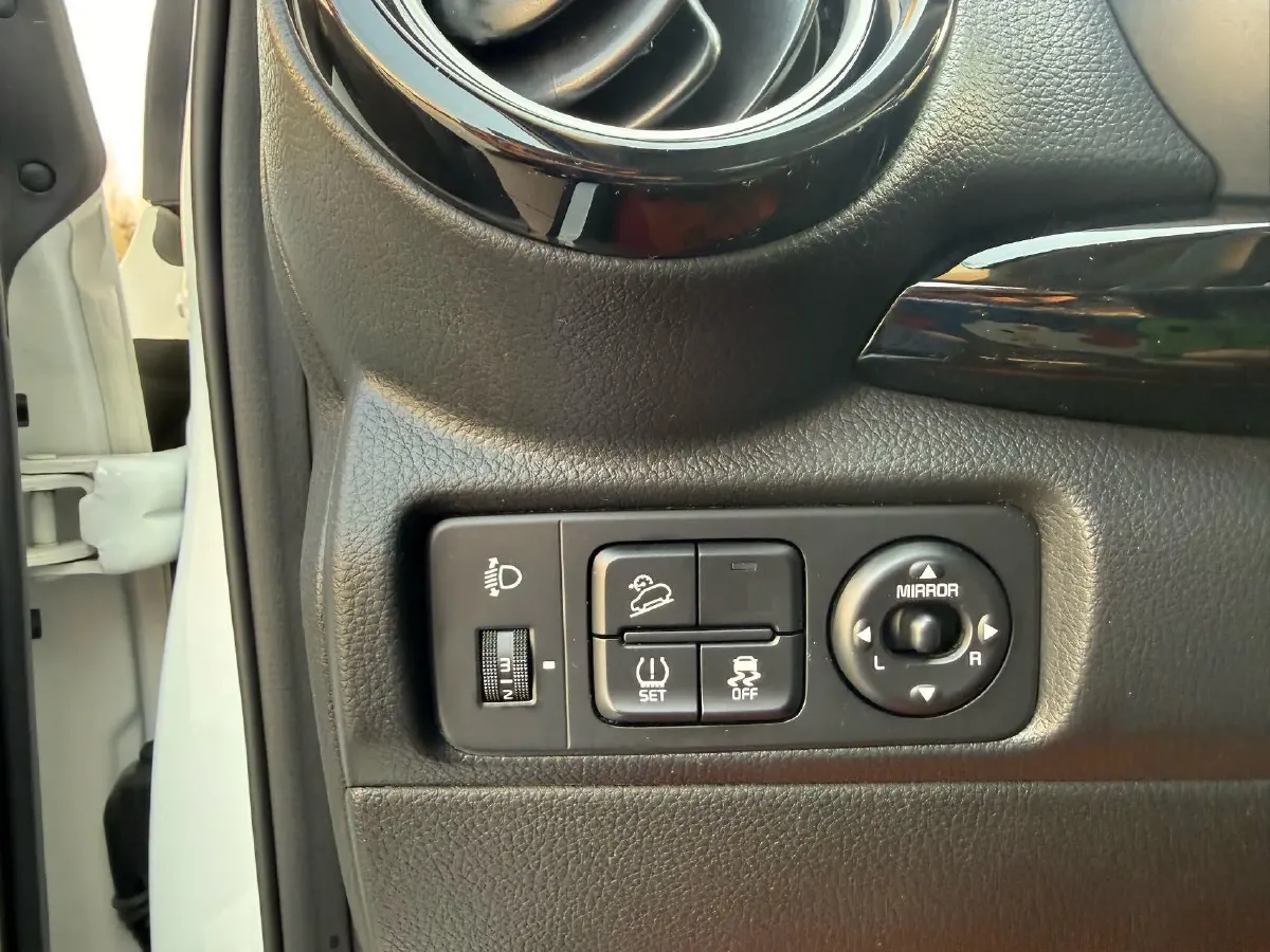 2021 Kia KX1 1.4L 100HP L4 CVT,autocango,china used car exporter,china ev exporter,chinese used car exporter,chinese used ev exporter