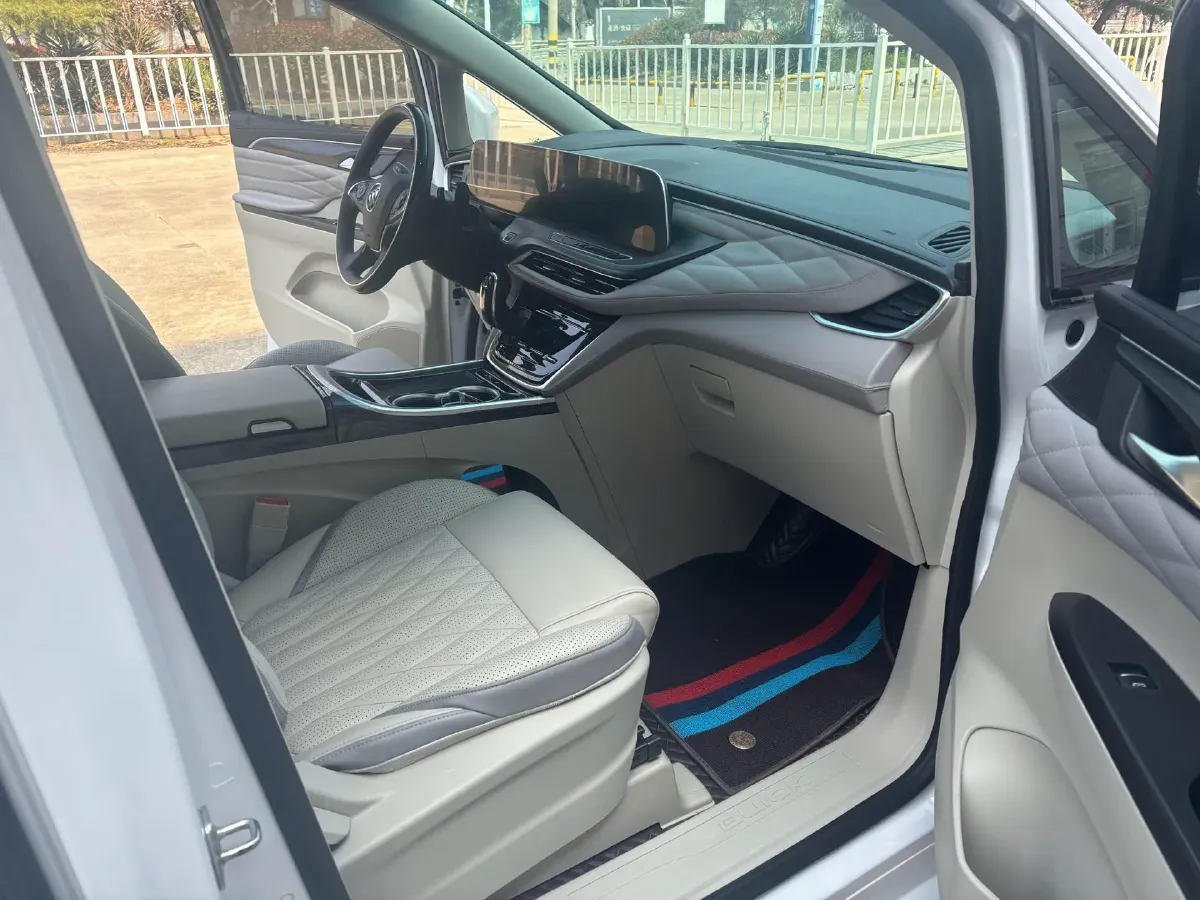 2023 Buick GL8 2.0T 237HP L4 9AT,autocango,china used car exporter,china ev exporter,chinese used car exporter,chinese used ev exporter