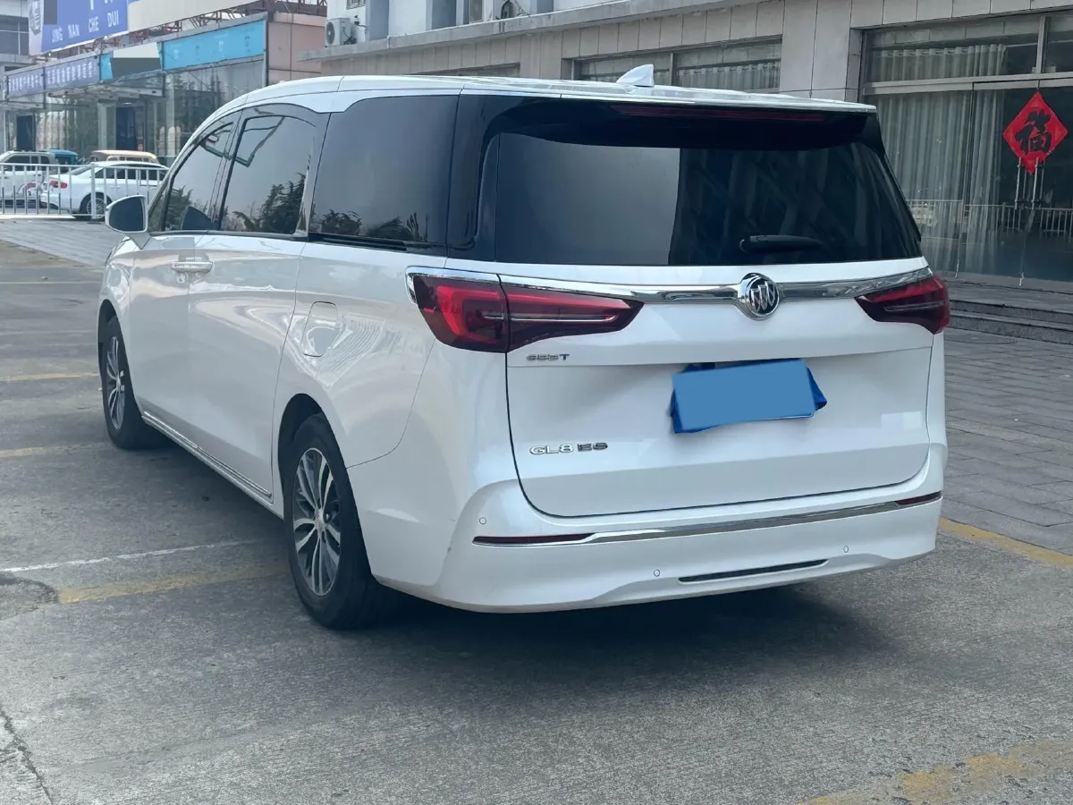 2023 Buick GL8 2.0T 237HP L4 9AT,autocango,china used car exporter,china ev exporter,chinese used car exporter,chinese used ev exporter