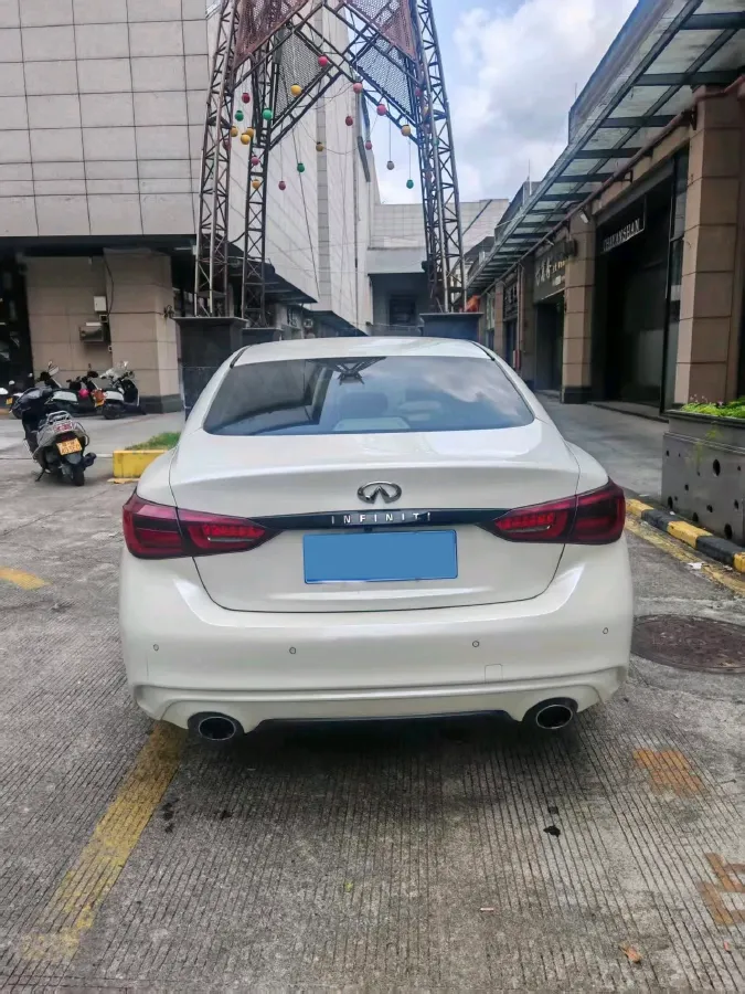 2018 Jeep Grand Commander 2.0T 265HP L4 9AT,autocango,china used car exporter,china ev exporter,chinese used car exporter,chinese used ev exporter