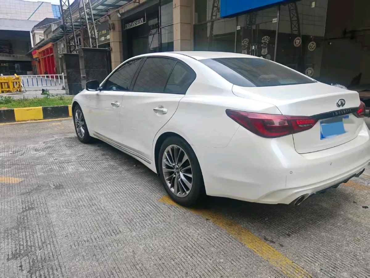 2018 Jeep Grand Commander 2.0T 265HP L4 9AT,autocango,china used car exporter,china ev exporter,chinese used car exporter,chinese used ev exporter