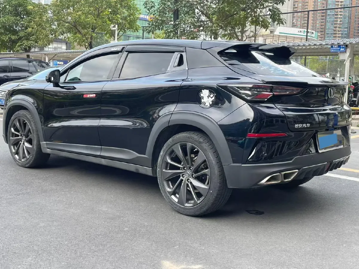 2020 ChangAn UNI-T 1.5T 180HP L4 7DCT,autocango,china used car exporter,china ev exporter,chinese used car exporter,chinese used ev exporter
