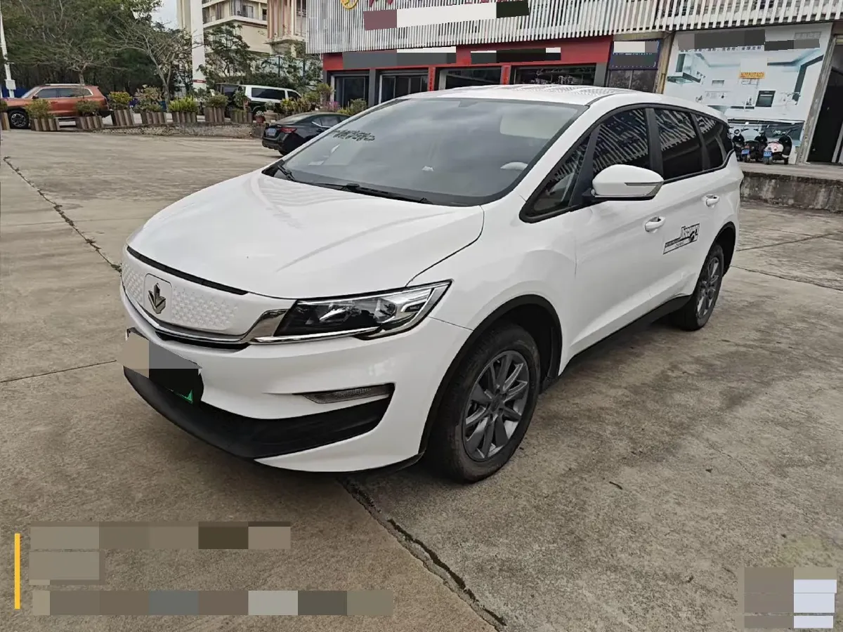 2021 LiFan Maple 80v BEV 53KWH,autocango,china used car exporter,china ev exporter,chinese used car exporter,chinese used ev exporter