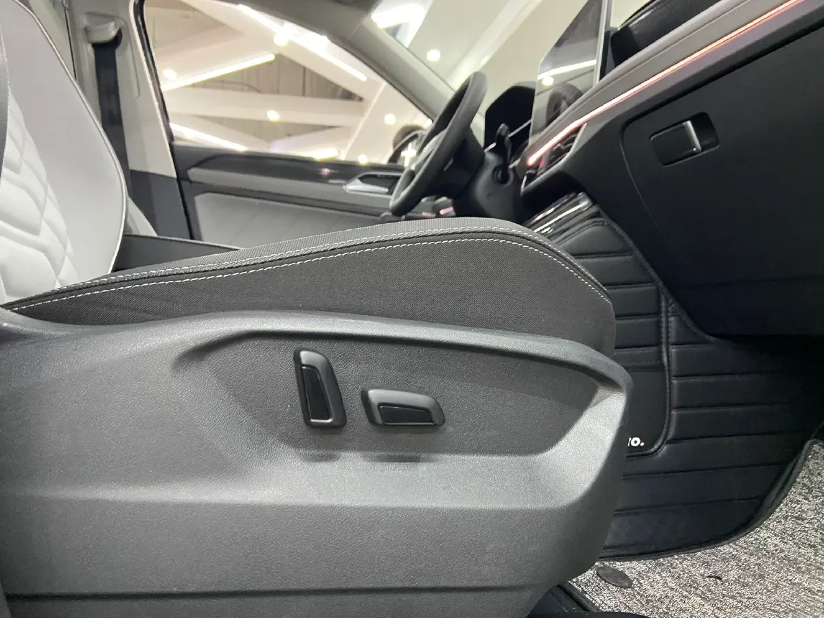 2023 Volkswagen Tayron 1.4T 150HP L4 7DCT,autocango,china used car exporter,china ev exporter,chinese used car exporter,chinese used ev exporter