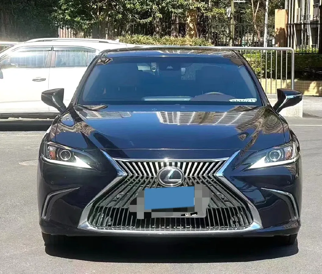 2020 Lexus ES 2.0L 173HP L4 CVT,autocango,china used car exporter,china ev exporter,chinese used car exporter,chinese used ev exporter
