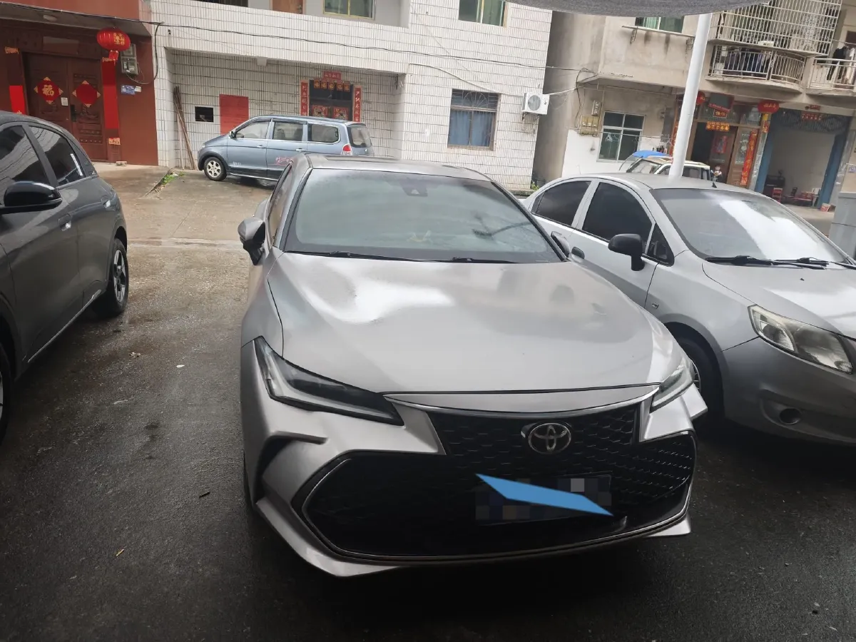 2022 Toyota Avalon 2.5L 209HP L4 8AT,autocango,china used car exporter,china ev exporter,chinese used car exporter,chinese used ev exporter
