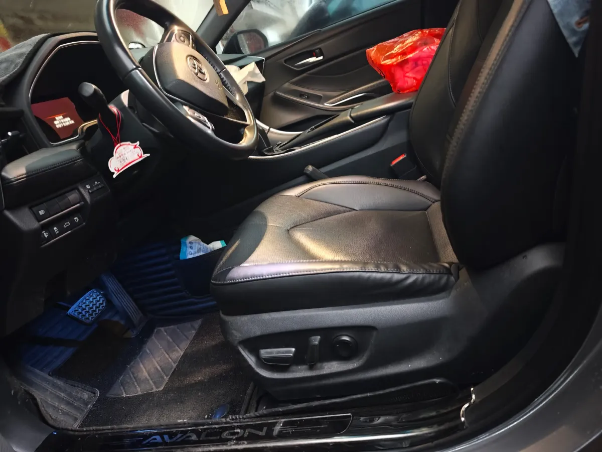 2022 Toyota Avalon 2.5L 209HP L4 8AT,autocango,china used car exporter,china ev exporter,chinese used car exporter,chinese used ev exporter