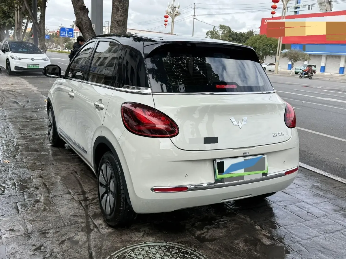 2023 WuLing BinGuo BEV 31.9KWH,autocango,china used car exporter,china ev exporter,chinese used car exporter,chinese used ev exporter