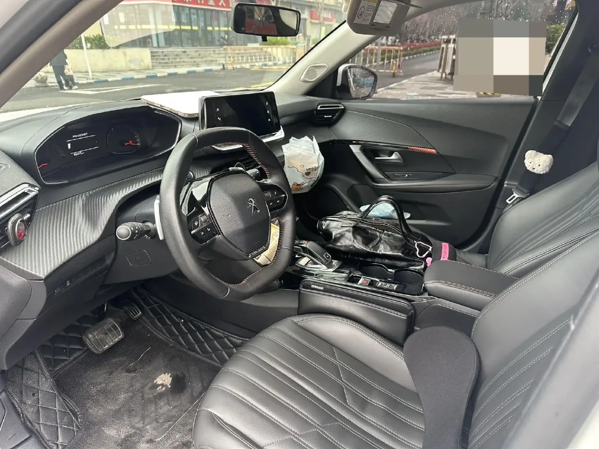 2022 Peugeot 2008 1.2T 136HP L3 6DCT,autocango,china used car exporter,china ev exporter,chinese used car exporter,chinese used ev exporter