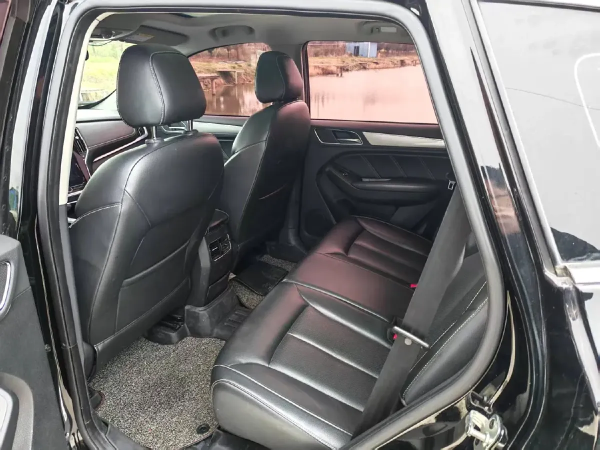 2017 Haval H2 1.5T 150HP L4 6MT,autocango,china used car exporter,china ev exporter,chinese used car exporter,chinese used ev exporter