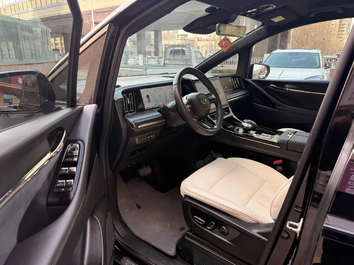 2023 GAC Trumpchi M8 2.0T 190HP L4 E-CVT Hybrid,autocango,china used car exporter,china ev exporter,chinese used car exporter,chinese used ev exporter