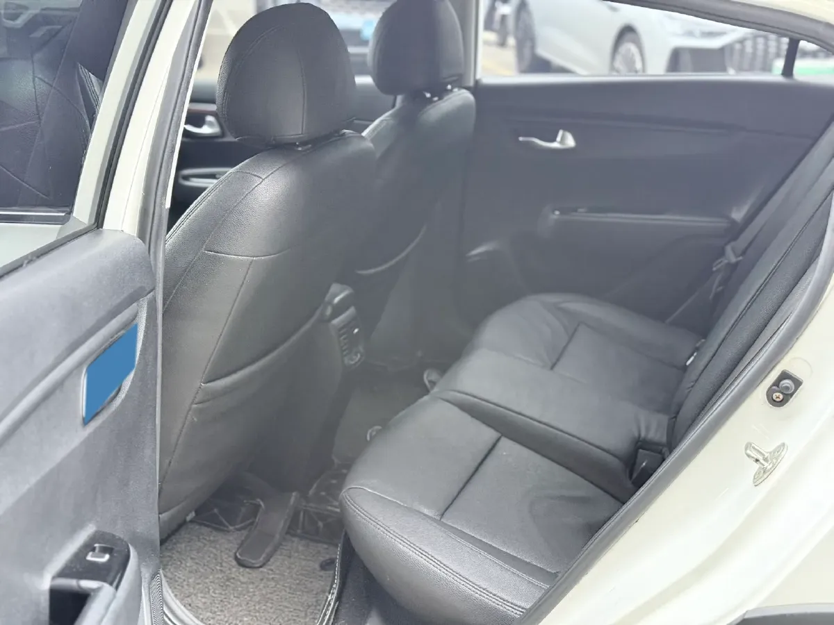 2017 Kia KX Cross 1.4L 100HP L4 6AT,autocango,china used car exporter,china ev exporter,chinese used car exporter,chinese used ev exporter