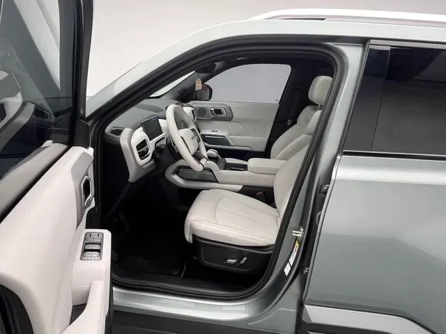2025 FangChengBao Tai 3 BEV,autocango,china used car exporter,china ev exporter,chinese used car exporter,chinese used ev exporter