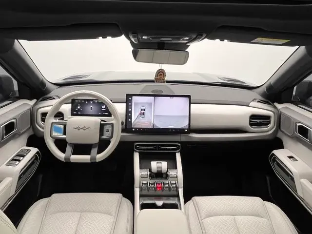 2025 FangChengBao Tai 3 BEV,autocango,china used car exporter,china ev exporter,chinese used car exporter,chinese used ev exporter