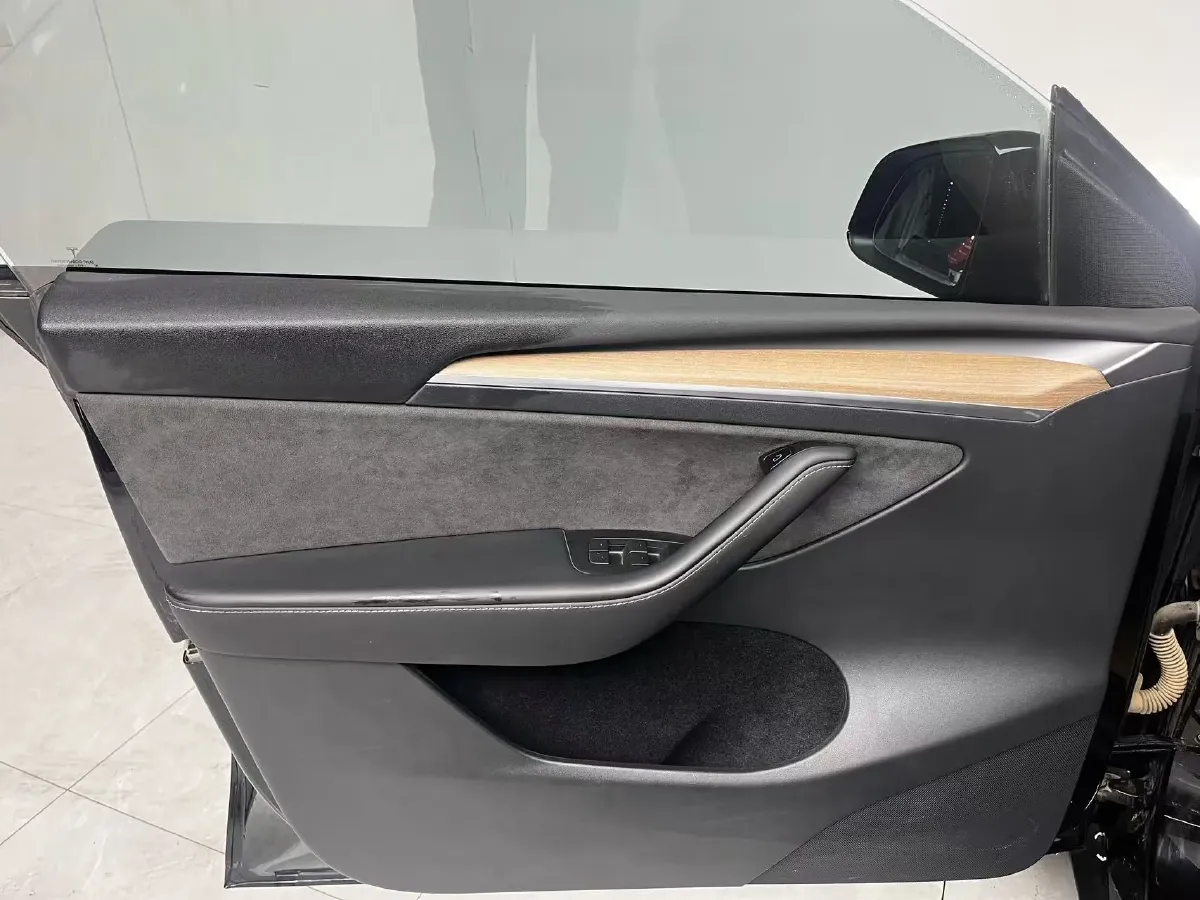 2022 Tesla Model Y BEV 60KWH,autocango,china used car exporter,china ev exporter,chinese used car exporter,chinese used ev exporter