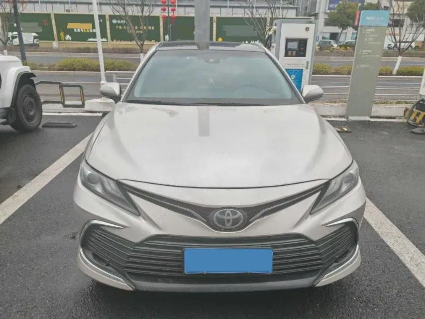 2021 Toyota Camry 2.5L 209HP L4 8AT,autocango,china used car exporter,china ev exporter,chinese used car exporter,chinese used ev exporter