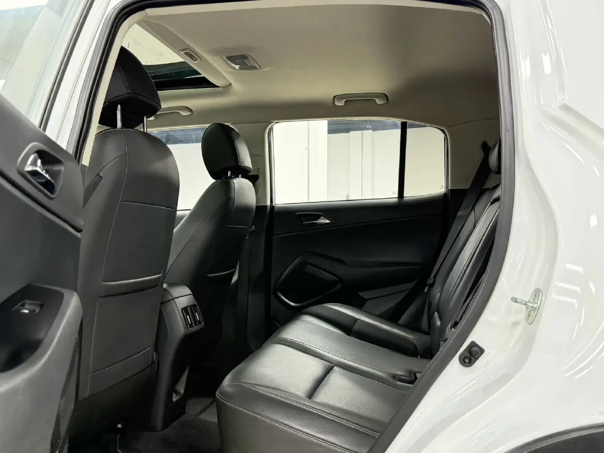 2021 Hyundai ix35 1.4T 140HP L4 7DCT,autocango,china used car exporter,china ev exporter,chinese used car exporter,chinese used ev exporter