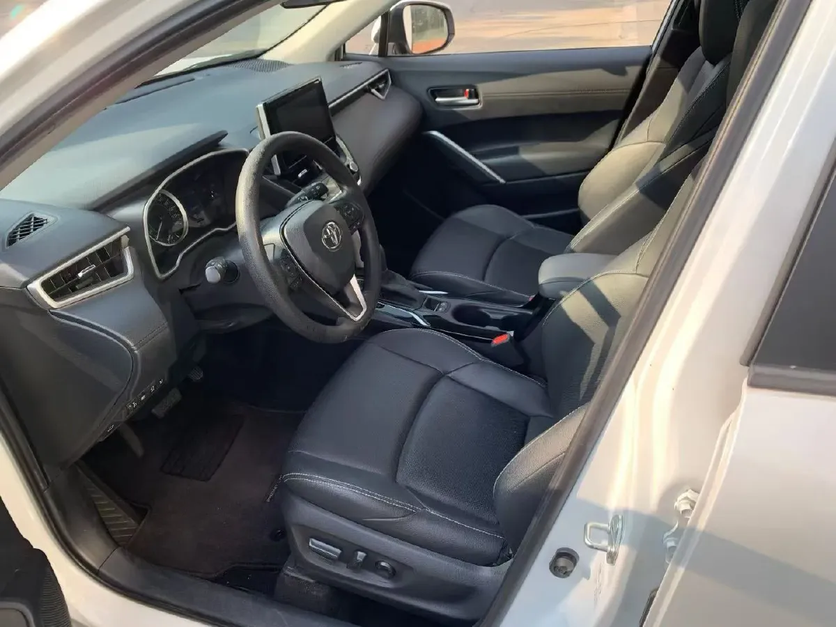 2022 Toyota Frontlander 2.0L 171HP L4 CVT,autocango,china used car exporter,china ev exporter,chinese used car exporter,chinese used ev exporter