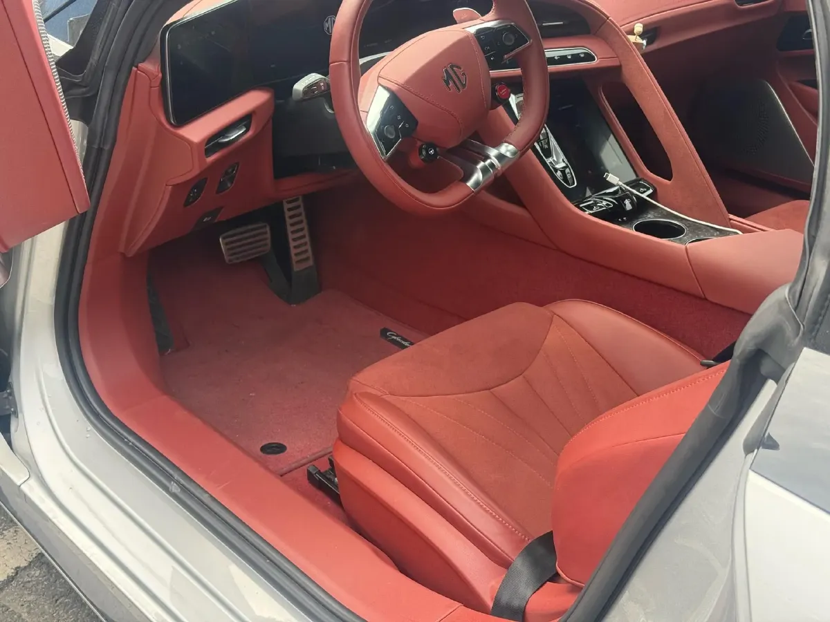 2023 Volvo S60 2.0T 197HP L4 7DCT,autocango,china used car exporter,china ev exporter,chinese used car exporter,chinese used ev exporter