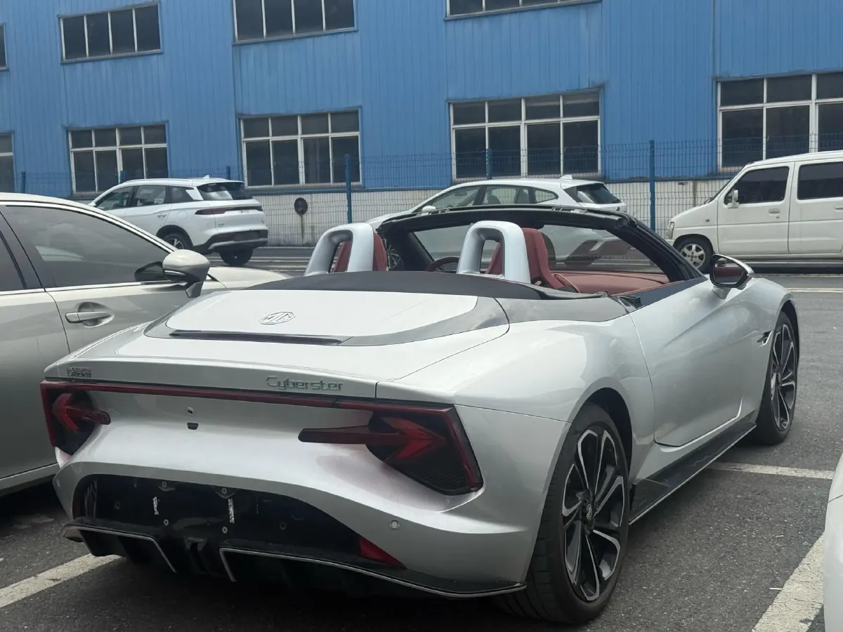 2023 Volvo S60 2.0T 197HP L4 7DCT,autocango,china used car exporter,china ev exporter,chinese used car exporter,chinese used ev exporter